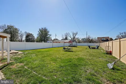 Exterior - 1014 Leeds Ave, Baltimore, MD 21229 photo 3 of 6