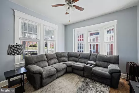 Living - 1014 Leeds Ave, Baltimore, MD 21229 photo 1 of 1