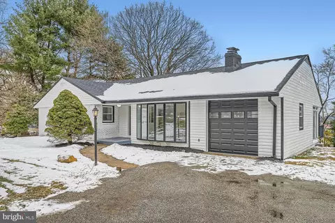 11 Roundridge Rd, Lutherville Timonium, MD 21093