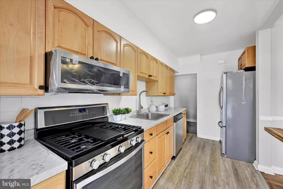 Kitchen - 1945 Ormand Rd, Dundalk, MD 21222 photo 3 of 3
