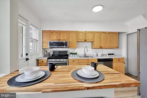 Kitchen - 1945 Ormand Rd, Dundalk, MD 21222 photo 1 of 3