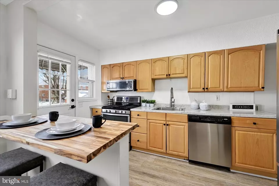 Kitchen - 1945 Ormand Rd, Dundalk, MD 21222 photo 2 of 3