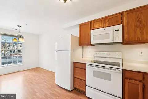Kitchen - 4128 Maple Path Cir #59, Nottingham, MD 21236 photo 2 of 2