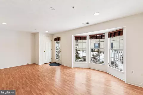 Living - 4128 Maple Path Cir #59, Nottingham, MD 21236 photo 2 of 7