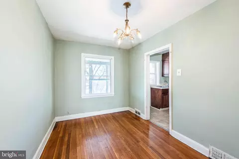 558 47th St, Baltimore, MD 21224 photo 5