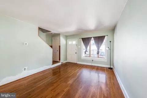 558 47th St, Baltimore, MD 21224 photo 2