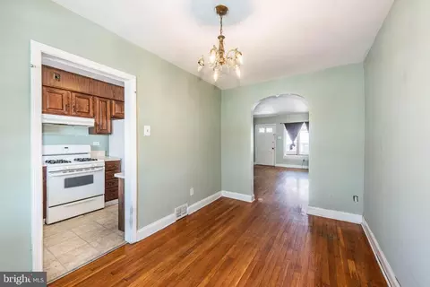 558 47th St, Baltimore, MD 21224 photo 6