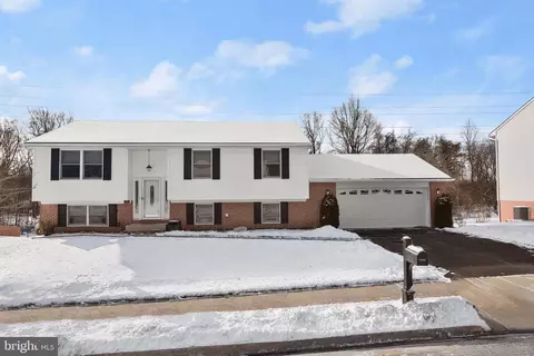 211 Fox Haven Ct, Reisterstown, MD 21136