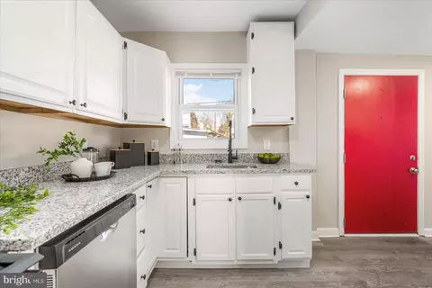4327 Annapolis Rd, Baltimore, MD 21227 photo 15