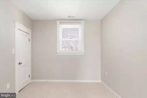 4327 Annapolis Rd, Baltimore, MD 21227 photo 29