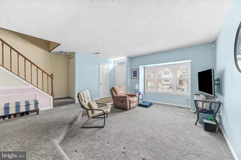 23 Cashell, Nottingham, MD 21236 photo 4