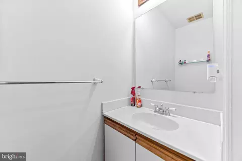 23 Cashell, Nottingham, MD 21236 photo 10