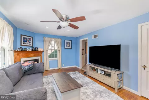 5 Branch, Baltimore, MD 21221 photo 4