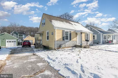 5 Branch, Baltimore, MD 21221