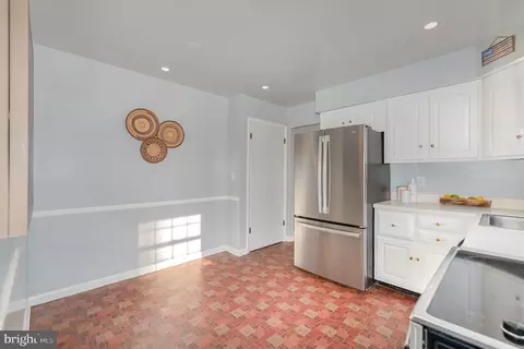 Kitchen - 6403 Lewis Rd, Baldwin, MD 21013 photo 2 of 2