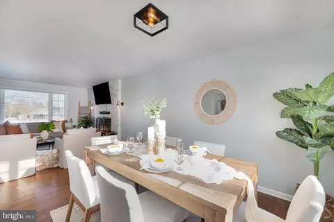 Dining - 6403 Lewis Rd, Baldwin, MD 21013 photo 2 of 2
