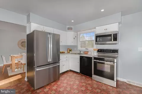 Kitchen - 6403 Lewis Rd, Baldwin, MD 21013 photo 1 of 2