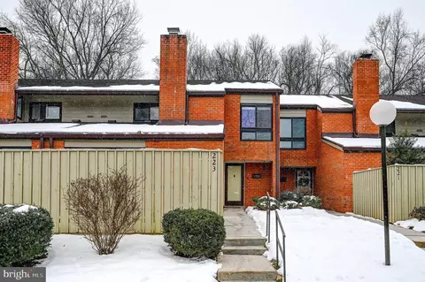 223 Deer Fox Ln, Lutherville Timonium, MD 21093