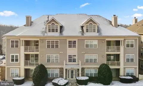 8905 Stone Crk #102, Pikesville, MD 21208