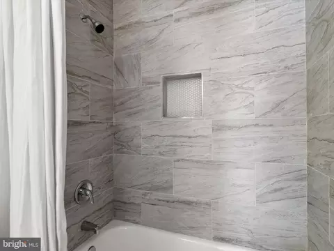 Bath - 15 Jack Pine Pl, Nottingham, MD 21236 photo 2 of 4