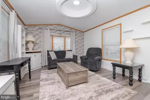 7516 Biscayne Bay Blvd, Middle River, MD 21220 photo 4