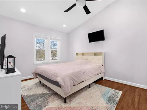 Bedroom - 6936 Clearwind Ct, Baltimore, MD 21209 photo 2 of 4