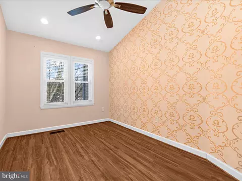 Bedroom - 6936 Clearwind Ct, Baltimore, MD 21209 photo 1 of 4