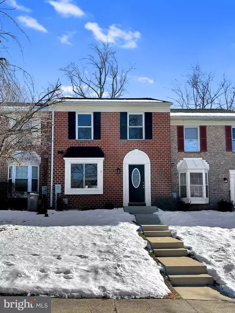 19 Six Notches Ct, Baltimore, MD 21228