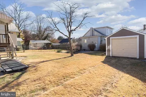 Exterior - 205 1st Ave, Lansdowne, MD 21227 photo 7 of 7