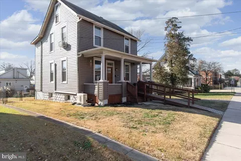 Exterior - 205 1st Ave, Lansdowne, MD 21227 photo 3 of 7
