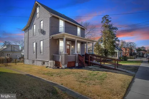 205 1st Ave, Lansdowne, MD 21227