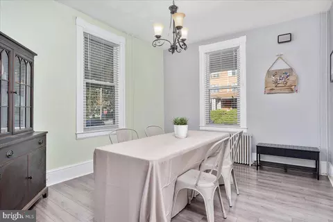 Dining - 205 1st Ave, Lansdowne, MD 21227 photo 2 of 2