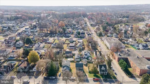 View/Area - 205 1st Ave, Lansdowne, MD 21227 photo 5 of 11