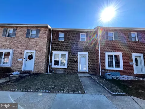 Exterior - 11 Top View Ct, Windsor Mill, MD 21244 photo 2 of 6