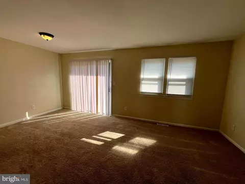 Living - 11 Top View Ct, Windsor Mill, MD 21244 photo 6 of 11