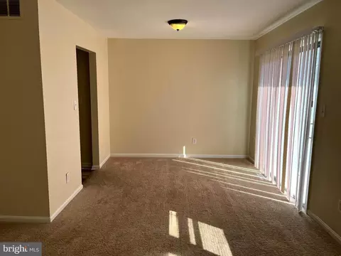 Living - 11 Top View Ct, Windsor Mill, MD 21244 photo 4 of 11
