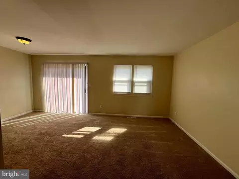 Living - 11 Top View Ct, Windsor Mill, MD 21244 photo 5 of 11