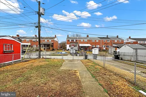Exterior - 2013 Wareham Rd, Dundalk, MD 21222 photo 2 of 2