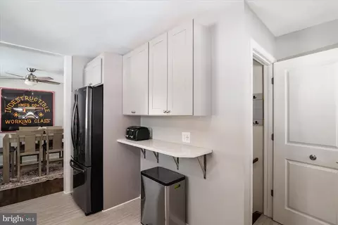 Entry Way - 2714 Paper Mill Rd, Phoenix, MD 21131 photo 2 of 4