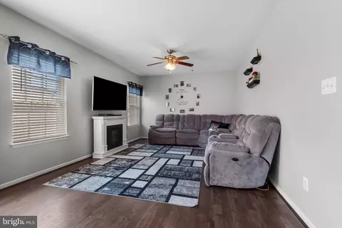 9657 Biggs Rd, Middle River, MD 21220 photo 13