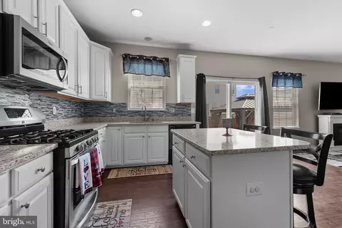 9657 Biggs Rd, Middle River, MD 21220 photo 12