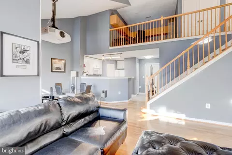 400 Symphony Cir #435F, Cockeysville, MD 21030