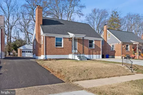 3818 Cedar Dr, Gwynn Oak, MD 21207