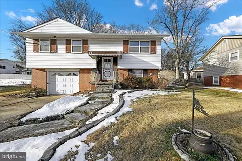3202 Cambridge Dr, Baltimore, MD 21244 photo 2