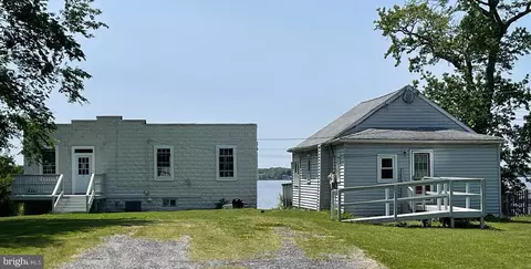 1152 E Riverside Ave, Essex, MD 21221