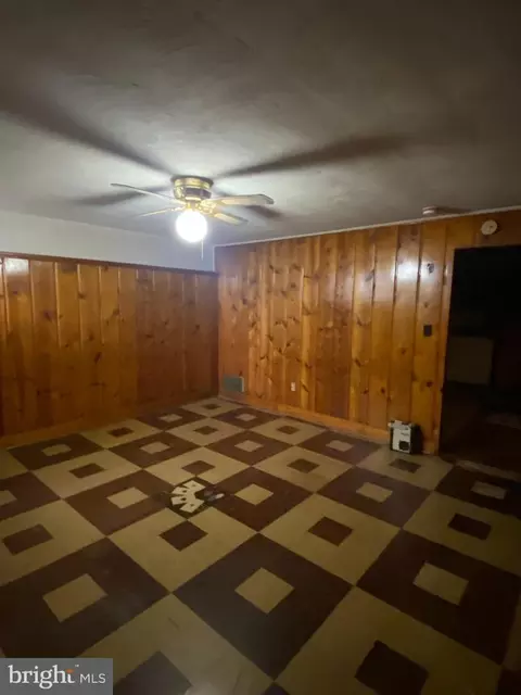 Entry Way - 7919 Gray Hvn, Dundalk, MD 21222 photo 3 of 3