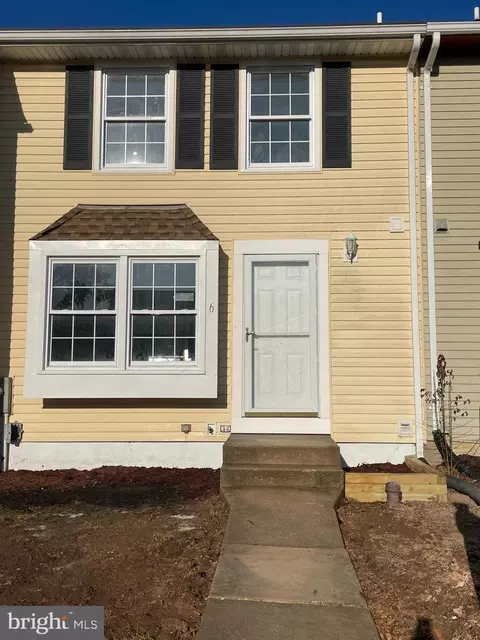 6 Bardia Ct, Rosedale, MD 21237