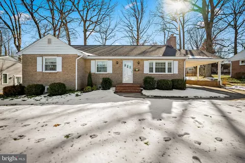 105 Marykay Rd, Lutherville Timonium, MD 21093