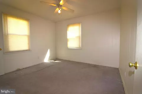 Bedroom - 7613 Maple Rd, Dundalk, MD 21222 photo 2 of 4