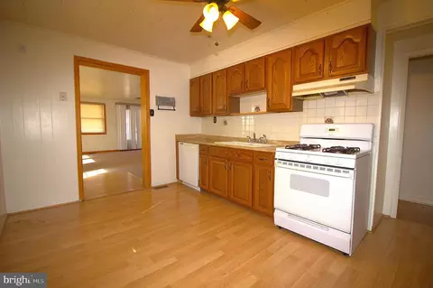 Kitchen - 7613 Maple Rd, Dundalk, MD 21222 photo 2 of 2
